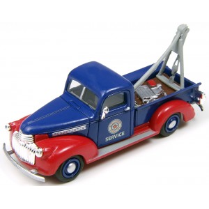 Classic Metal Works Ho scale 1941 Chevrolet Tow Truck - Red Crown Oil Classic Metal Works Ho scale 1941 Chevrolet Tow Truck - Red Crown Oil